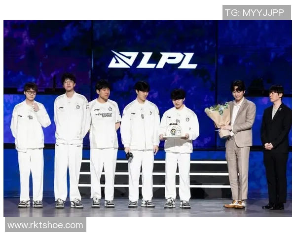 老将Meiko分享经验助力年轻选手在职业道路上成长 老将Meiko分享经验助力年轻选手在职业道路上成长